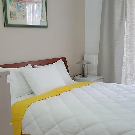 Ginkgo 4 By Interhome